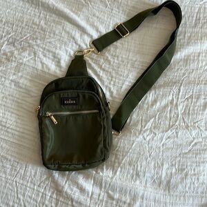 Kedzie sling bag